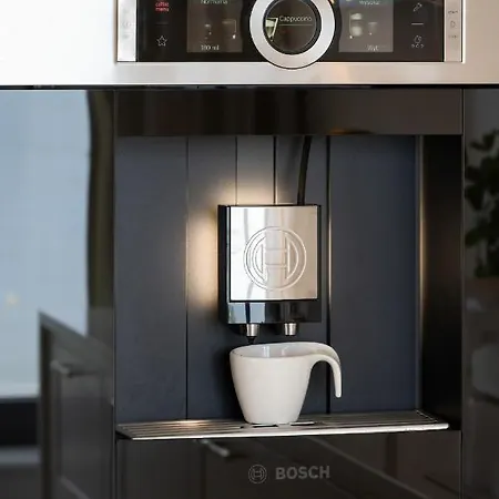 Jantaris Luxury By The Sea By Renters Prestige Appartamento